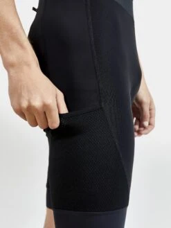 Craft Adv Gravel Bib Shorts M 10687961 14 Craft Adv Gravel Bib Shorts M 10687961 -Kleiderliebe Laden 1910570 999000 Adv Offroad Bib Shorts M Closeup5