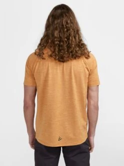 Craft Adv Gravel SS Tee M 10687958 -Kleiderliebe Laden 1913183 574200 Adv Gravel SS Tee M Closeup2