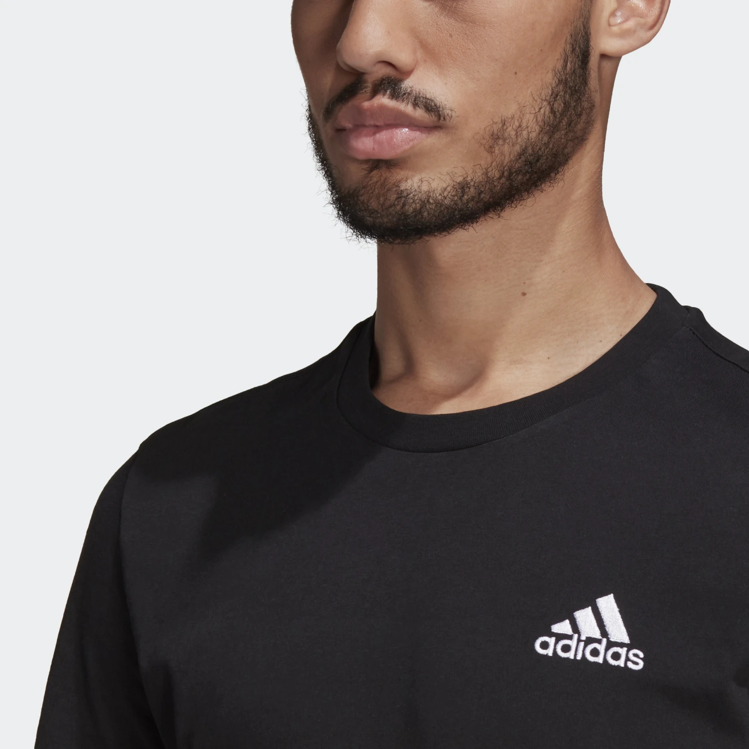 Adidas Essentials Embroidered Small Logo T-Shirt 10639892 8 Adidas Essentials Embroidered Small Logo T-Shirt 10639892 – Bild 6