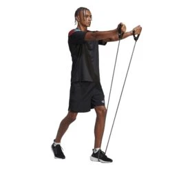 Adidas Train Icons 3-Streifen Training T-Shirt 10680759 27 Adidas Train Icons 3-Streifen Training T-Shirt 10680759 -Kleiderliebe Laden HS7520 6 APPAREL On Model Walking View transparent6uWVdgJvZXDCI