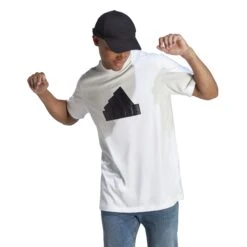 Adidas Future Icons Badge Of Sports T-Shirt 10680770 -Kleiderliebe Laden IC3710 7 APPAREL On Model Walking View transparent