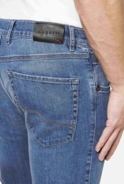 Bugatti Jeans Toronto 10461920 -Kleiderliebe Laden bug 3038D 86676 361 add3 28302